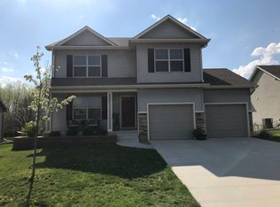 1134 90th St, West Des Moines, IA 50266