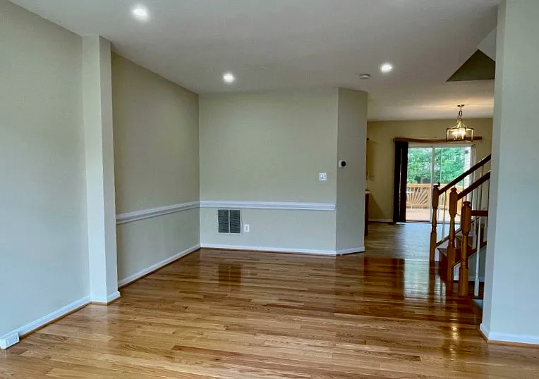 9058 Two Bays Rd — Photo 8