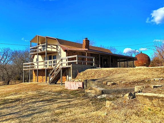 4513 County Road 1400 Coffeyville Ks 67337 Mls 33210 Zillow