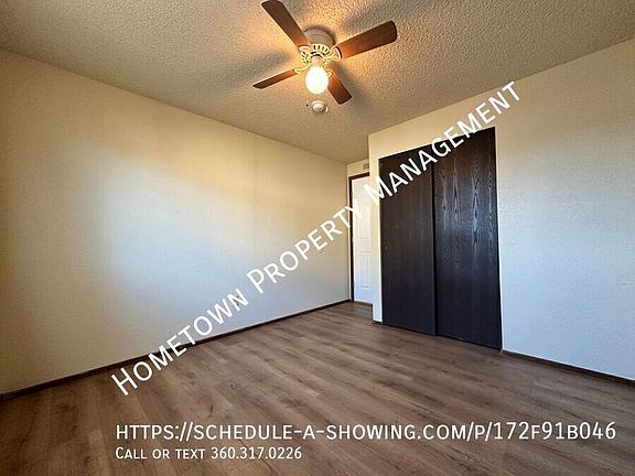 3rd image of 4928 Mount Tahoma Dr SE #A