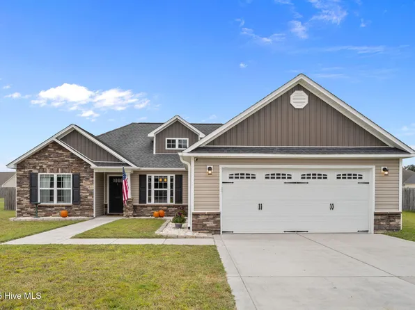 144 Prelude Dr, Richlands, NC 28574