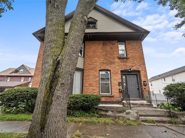 74 Richmond St, Rochester, NY 14607