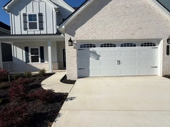 1812 Melton Meadows Dr, Maryville, TN 37803