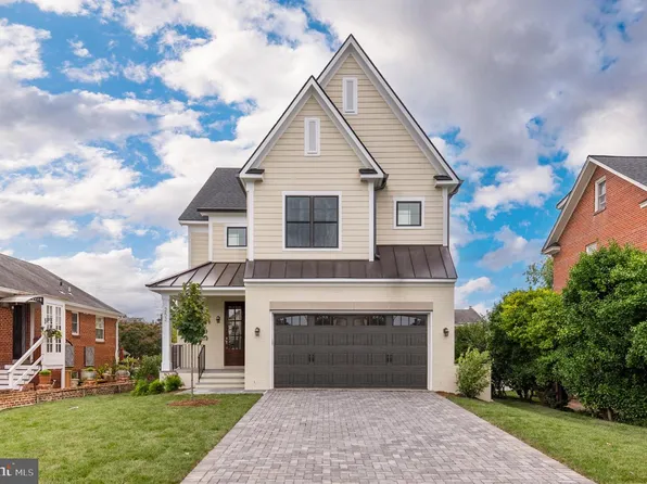 735 20th St S, Arlington, VA 22202