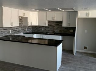 2118 E Frye Rd, Chandler, AZ 85225