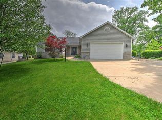 4331 E Cantrell St, Decatur, IL 62521