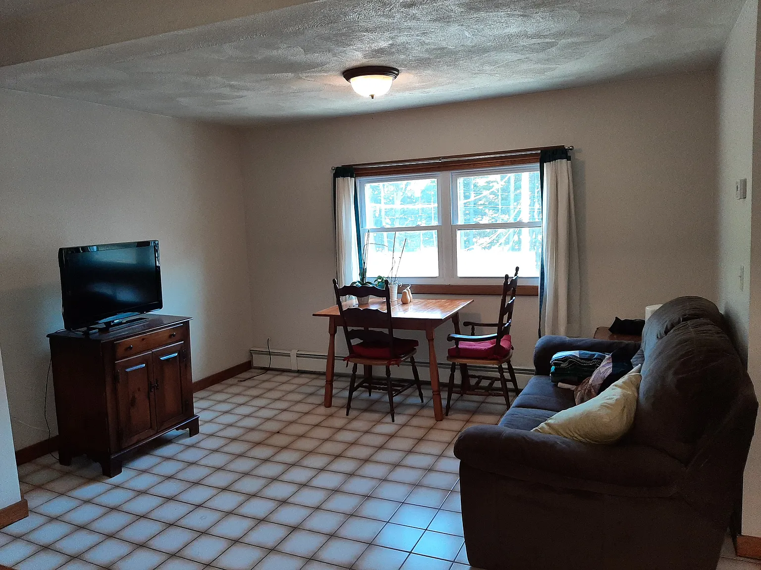 2 bed, 928 sqft, $1,700 — Photo 2