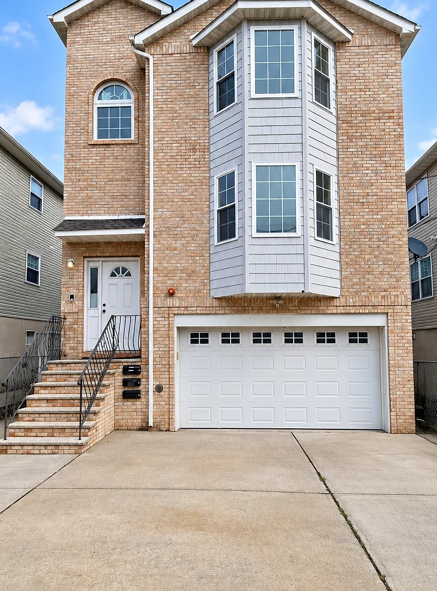 3 bed, 1600 sqft, $2,850 — Photo 2