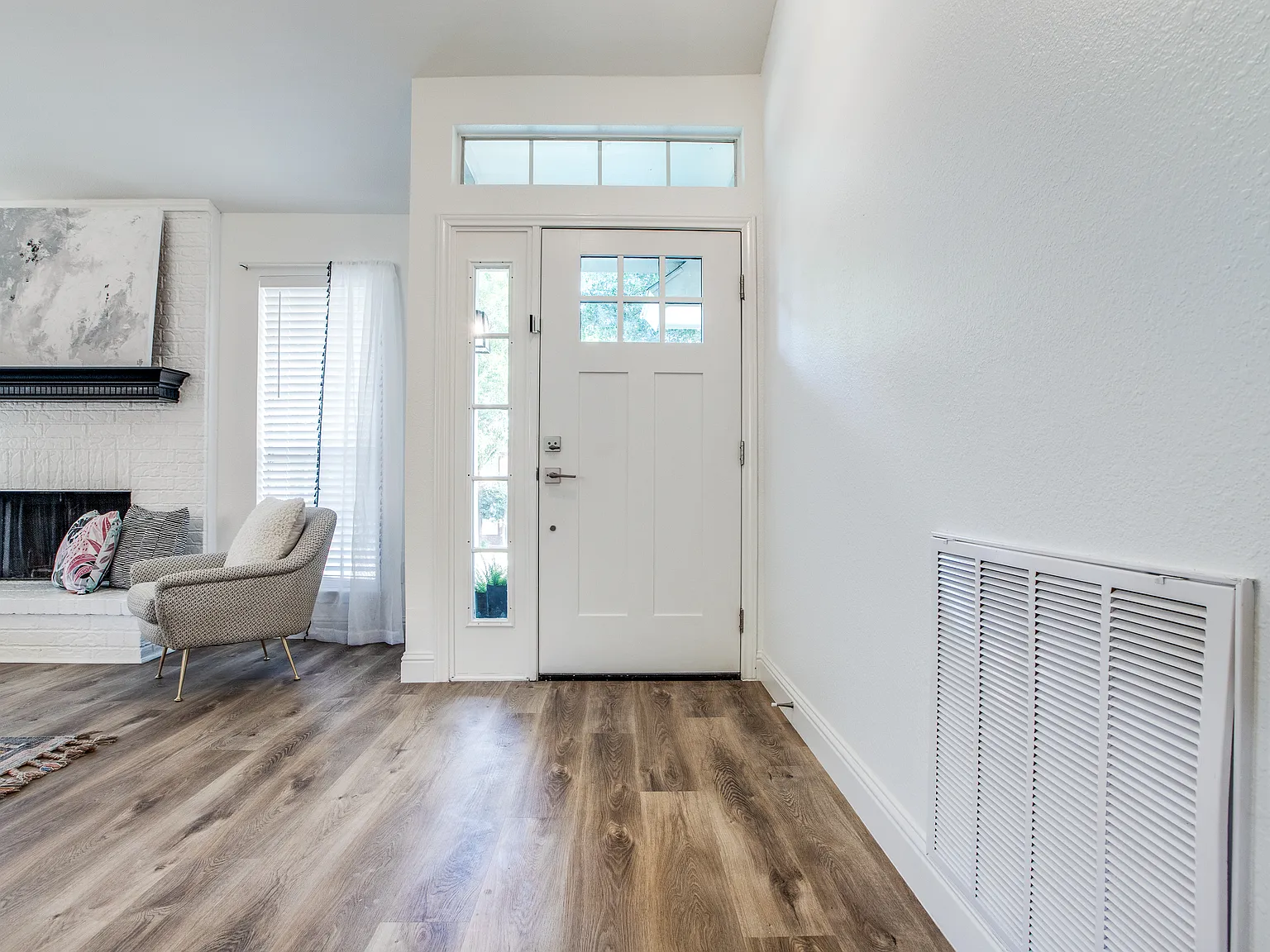 3 bed, 1479 sqft, $3,100 — Photo 2