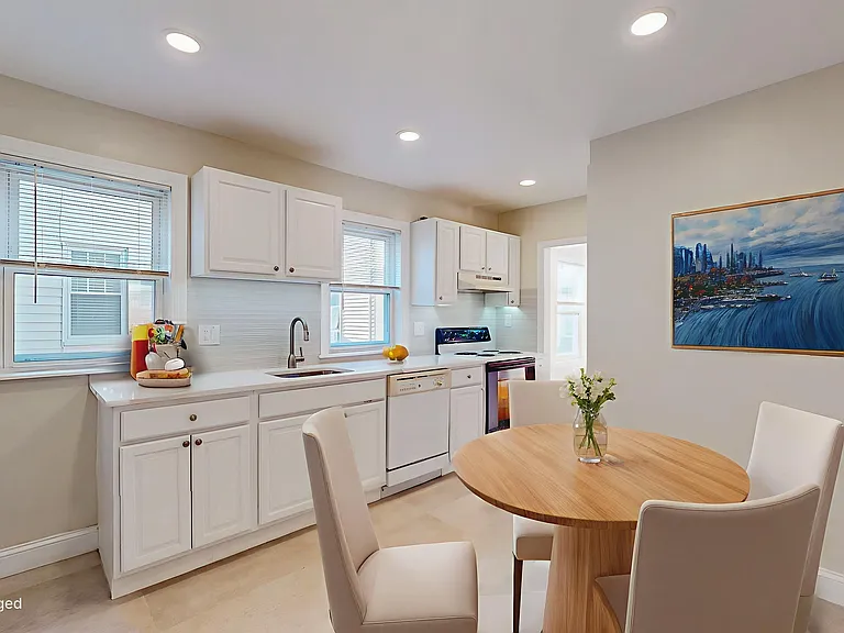 7 Smith St #1 — Photo 10