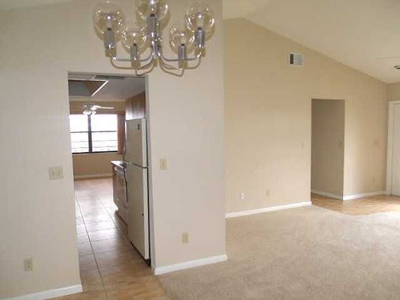 3rd image of 9903 Vanillaleaf St