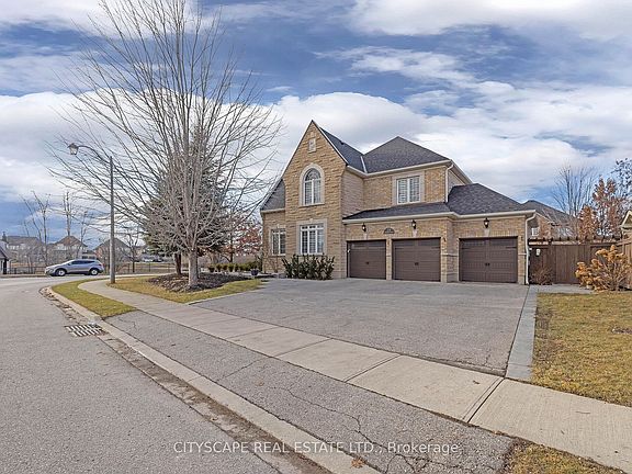 5th image of 73 Louvain Dr