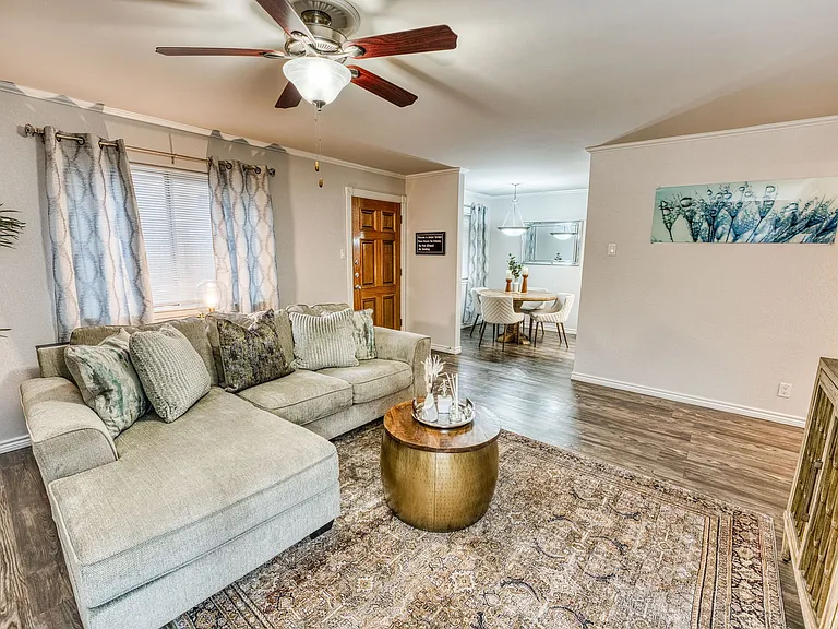 Juniper Springs Apartments — Photo 11