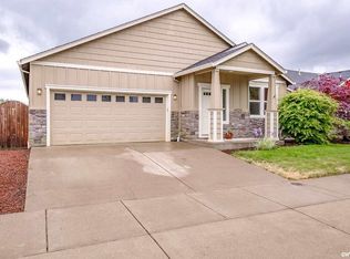 4100 Edgewater Dr NE, Albany, OR 97322