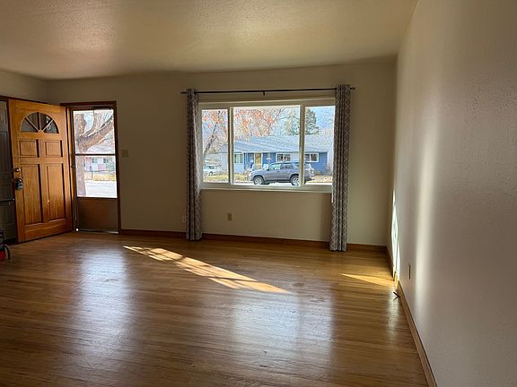 4th image of 3315 Corbett Ln