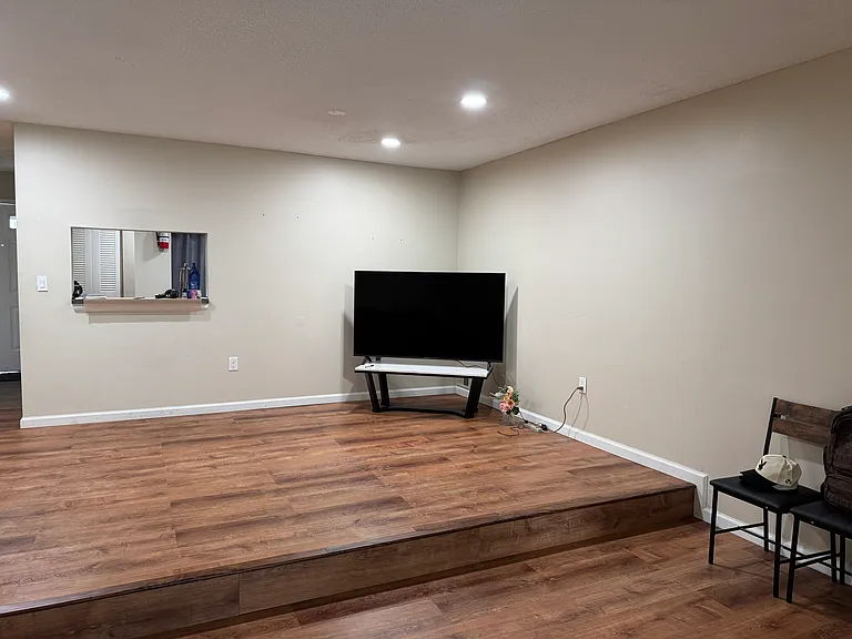 6 Townsend Ct — Photo 9