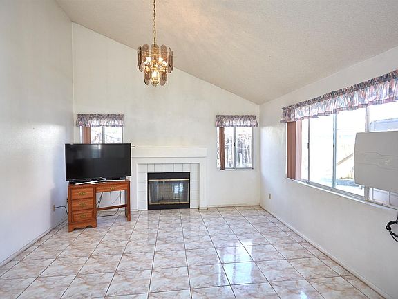 3rd image of 12456 Datewood Ln
