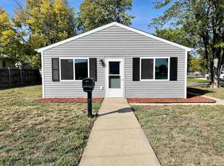118 E 17th St, Kearney, NE 68847