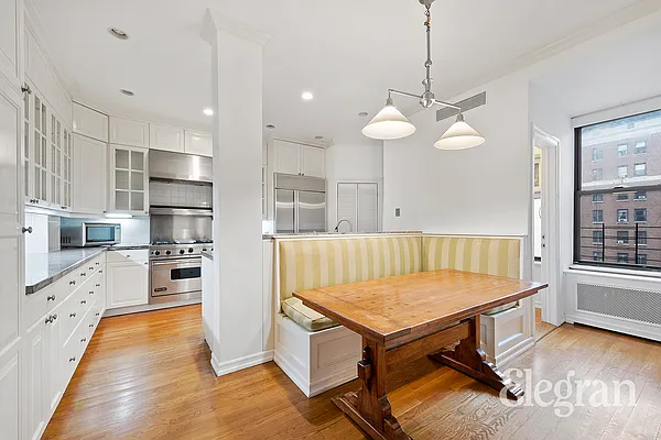 Rented by (Legacy) Elegran | media 10