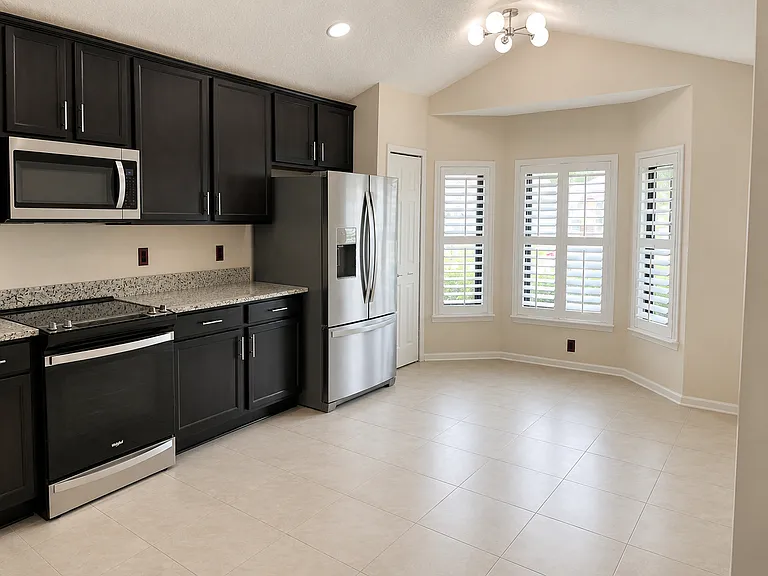 11092 Craig Hill Ct — Photo 2