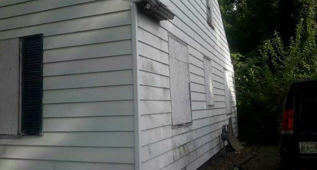 2nd image of 2256 Vollintine Ave