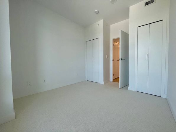 2 bedroom rental in Burnaby — photo 16