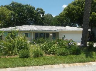 316 Lagoon Dr, Palm Harbor, FL 34683