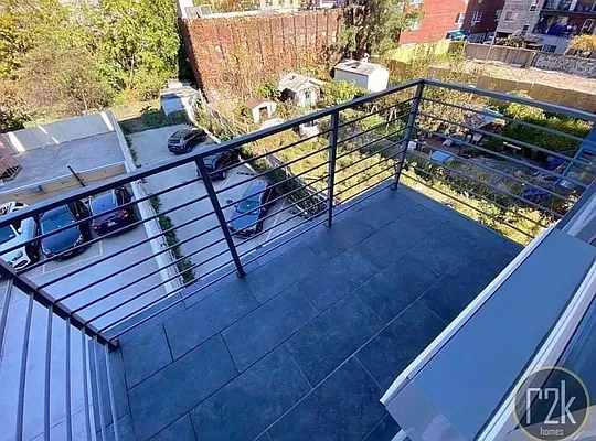 Rented by Realty 2000 Corp | media 13