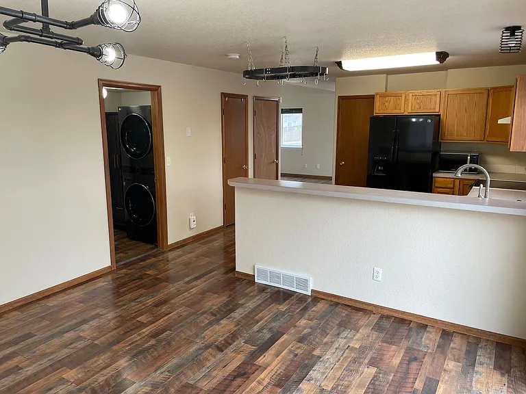 494 S Tamera Ave — Photo 14