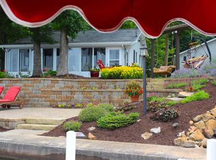 1420 Lane 150 Hamilton Lk, Hamilton, IN 46742