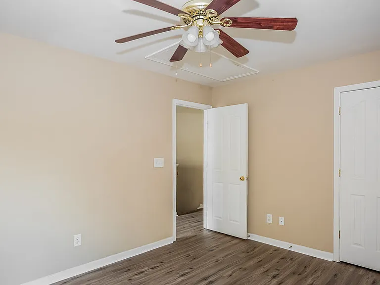 1530 Ladora Dr — Photo 10