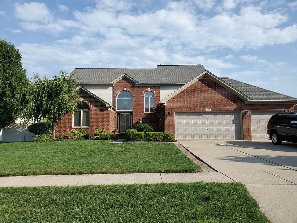 1st image of 26803 Rose Dr
