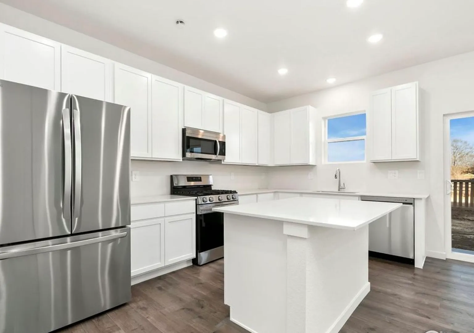 3232 Buffalo Grass Ln — Photo 4