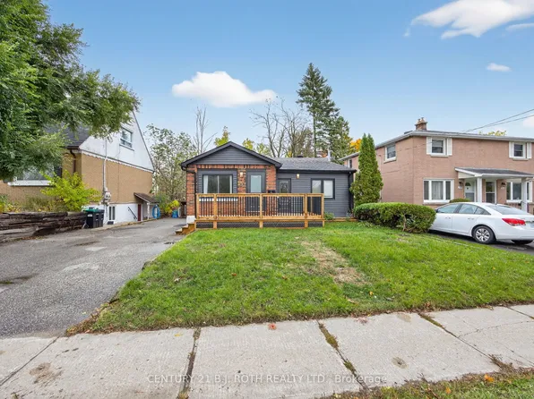 155 Penetang St, Barrie, ON L4M 1V9