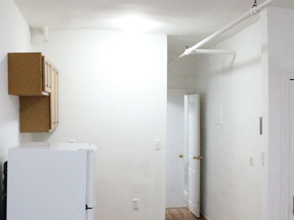 4th image of 315 W 121st St APT 13