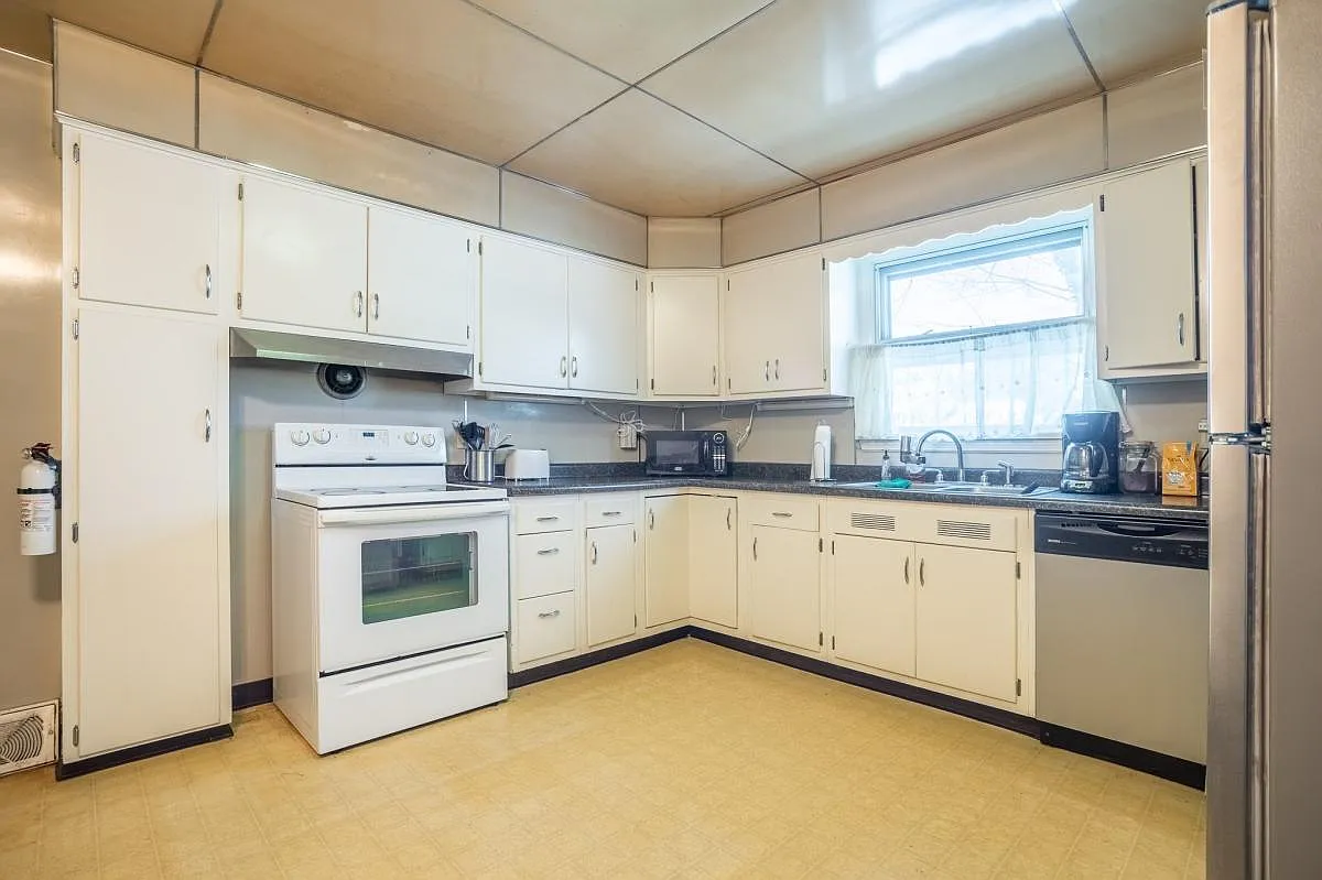 3 bed, 1550 sqft, $2,150 — Photo 4