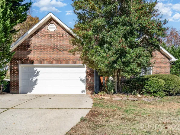 315 Tamarack Dr, Matthews, NC 28104