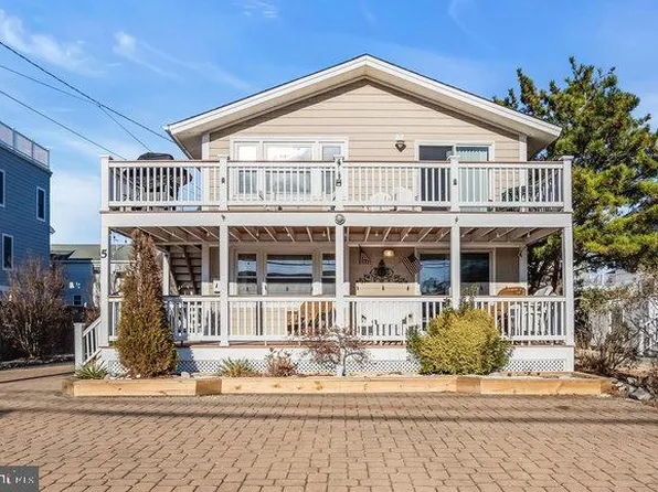 5 E Virginia Ave, Brant Beach, NJ 08008