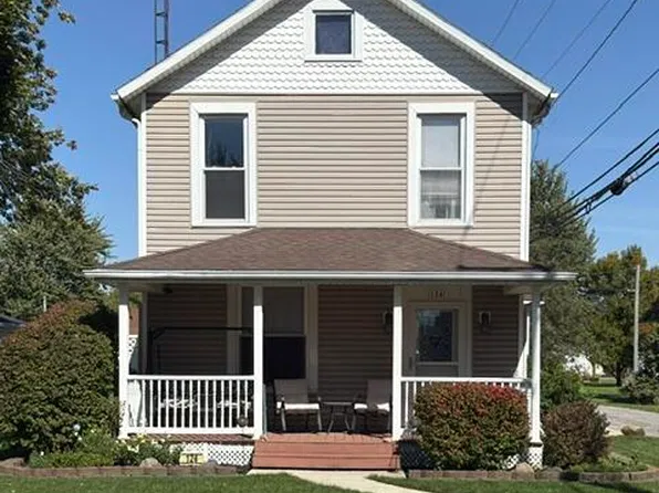 124 W Maple St, Deshler, OH 43516