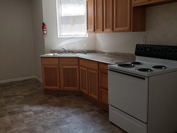 2nd image of 1933 N Judson St APT 1