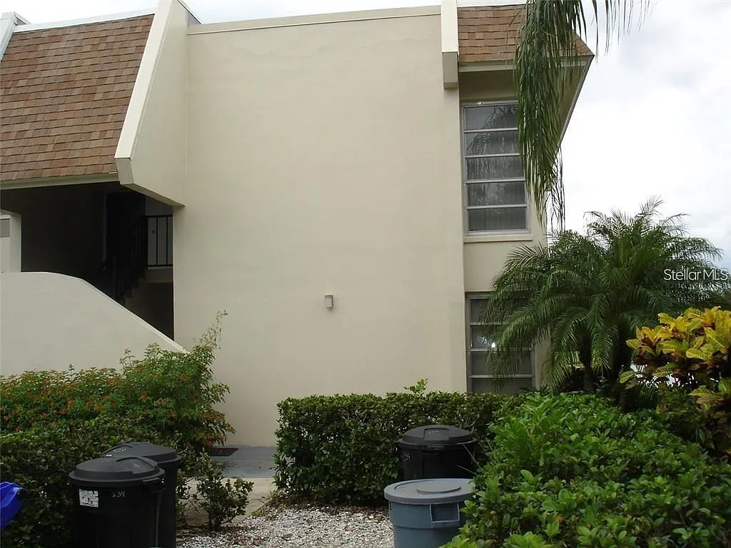 2 bed, 909 sqft, $1,450 — Photo 2