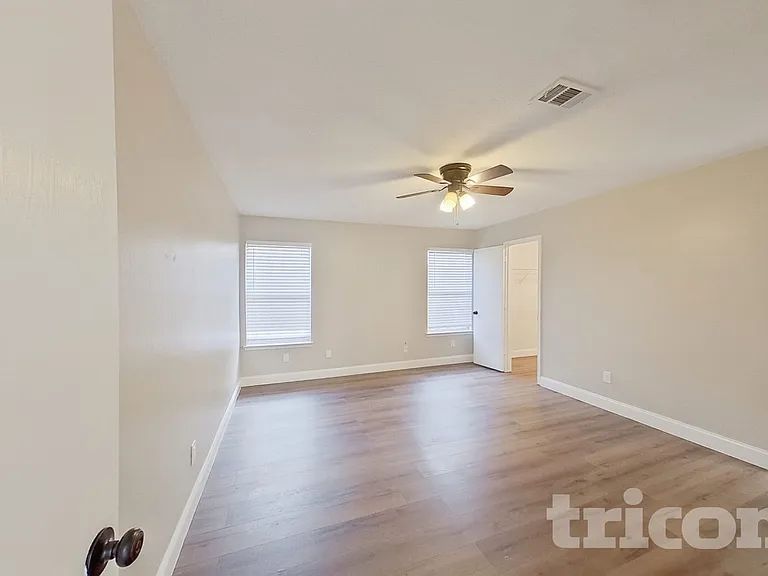 2949 Monticello Ln — Photo 14