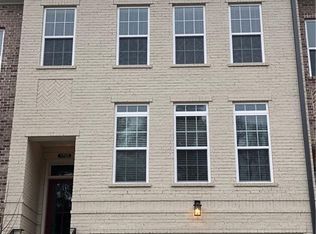 1705 Kenstone Walk, Dunwoody, GA 30338