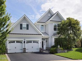 9 Pebble Creek Ct, Tinton Falls, NJ 07724