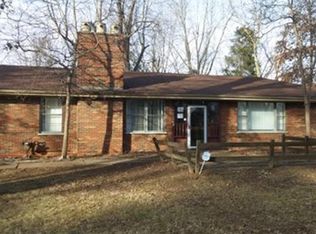 12245 Fontaine Ln, Saint Louis, MO 63138