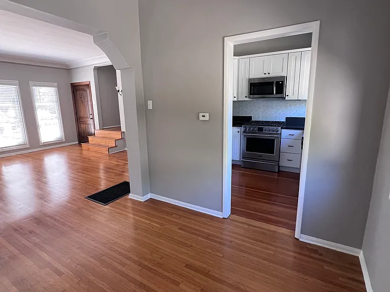 4243 E Vermont St — Photo 10