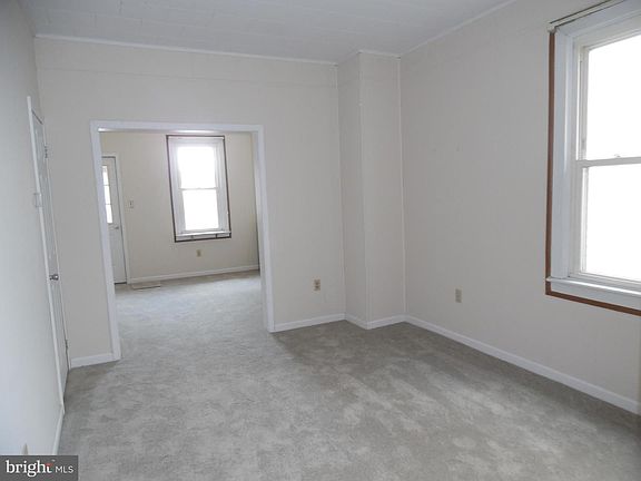4th image of 1131 Brandywine St