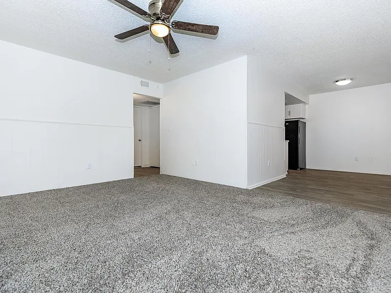 Palisade Park Aparments — Photo 31