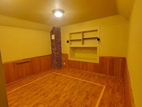 4th image of 5700 Northwest Dr Unit 2