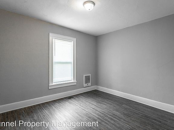 3rd image of 1203 Tunnel Blvd